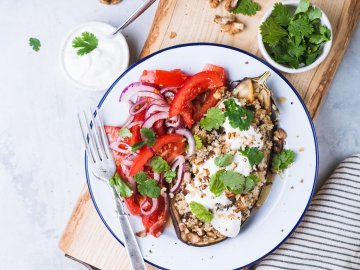 Grilled eggplant with beef and couscous recipe | CALOORY
