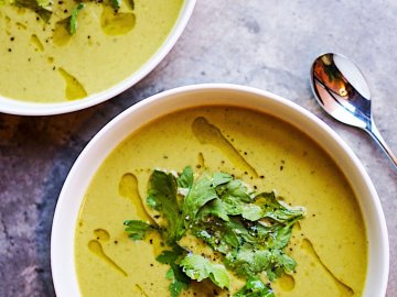 Soup with cabbage and cheese recipe | CALOORY