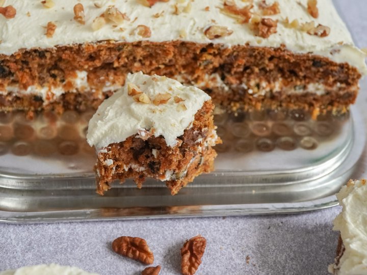 Soft carrot cake