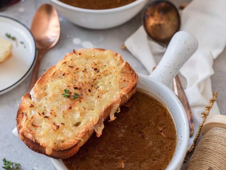 French onion soup with cheese croutons